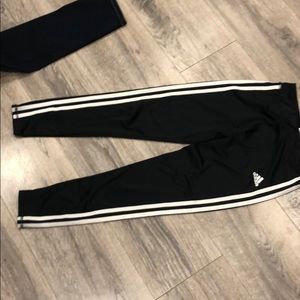 Black Adidas leggings